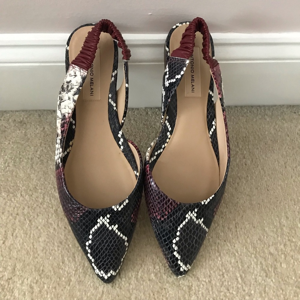 Antonio Melani flats